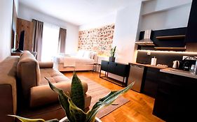 Omega54 City Suites Athens Central Business District